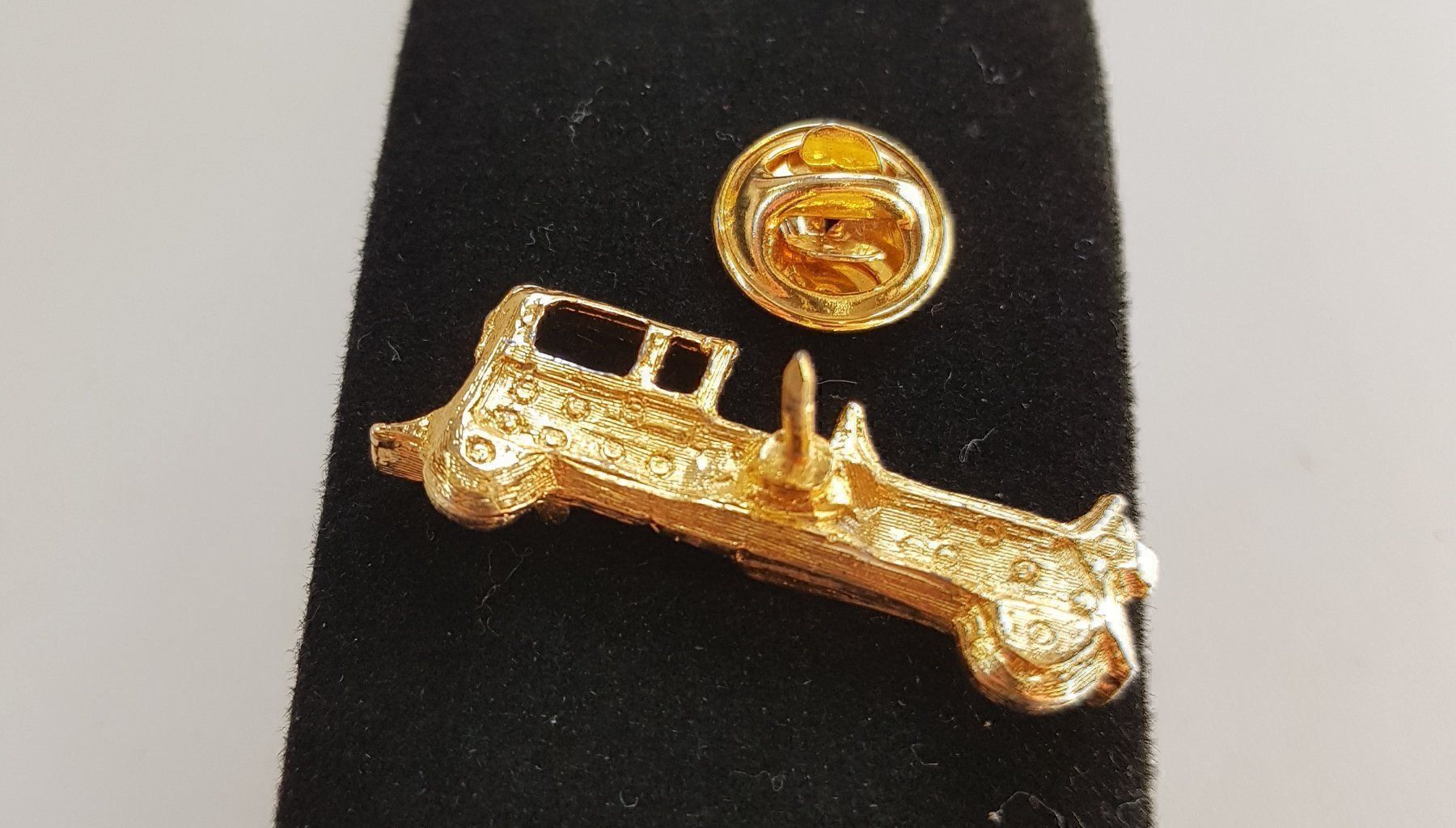 Placchette & Badge: Pin – Usato da Wald ZH venduto da Silena02 1