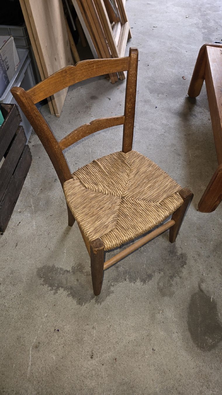 Stühle: Kinderstuhl Vintage – Gebraucht aus Uzwil von BrokiFloh