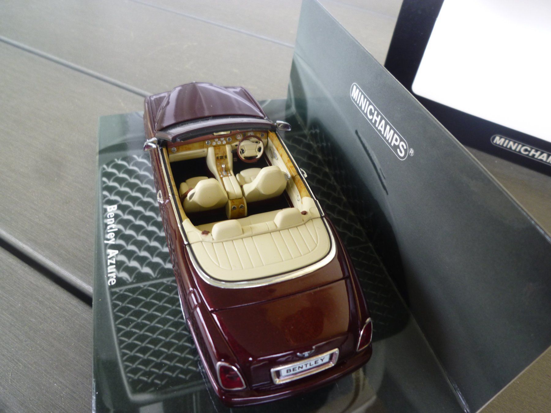 Bentley Modellini d'auto: Bentley Azure (2006) – Nuovo e nell'imballaggio originale da Flawil venduto da Imperiosud 7