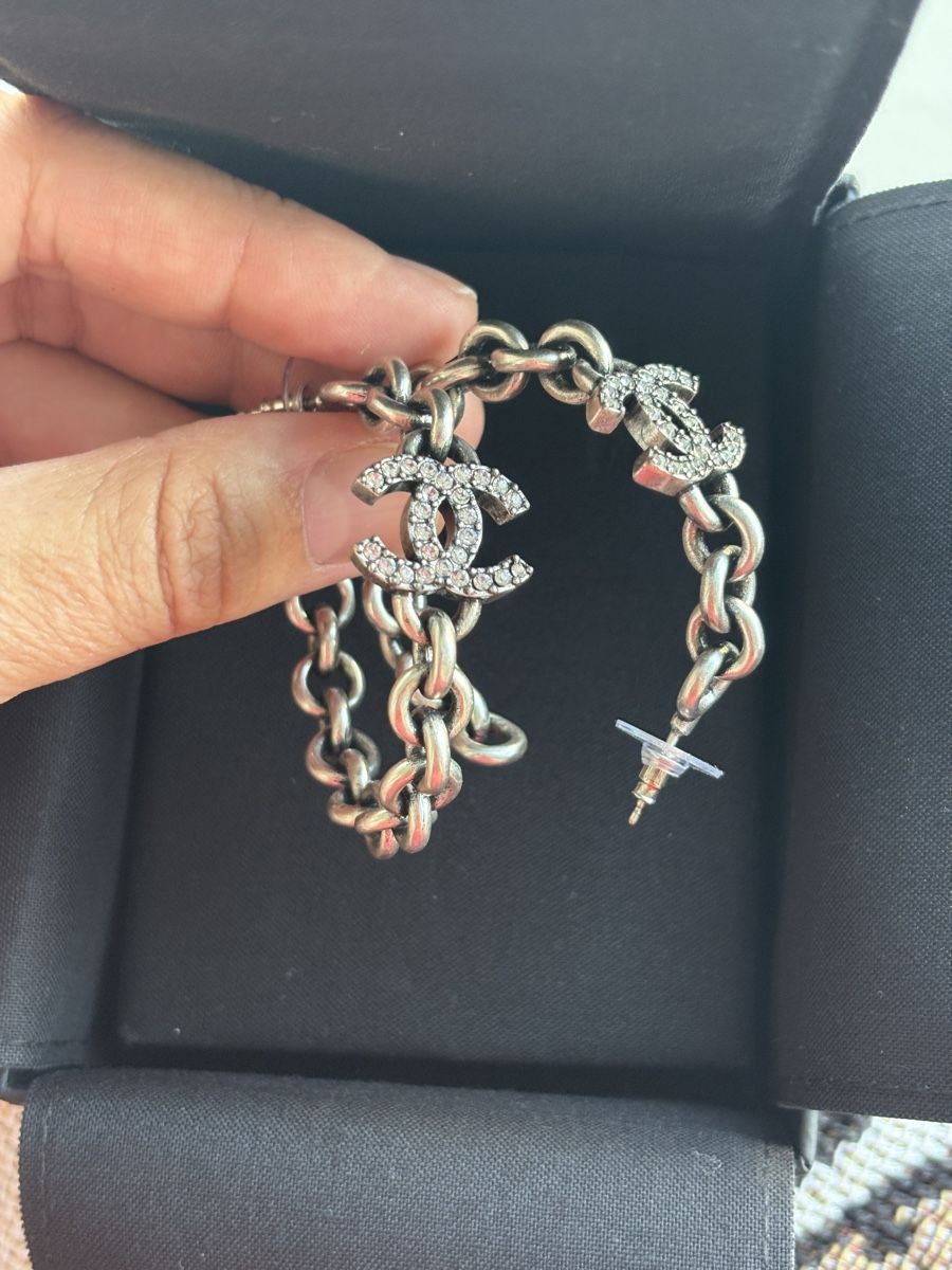 Chanel Ohrringe & -stecker: Chanel Hoop Earrings – Gebraucht aus Nyon von My_wardrobe 4