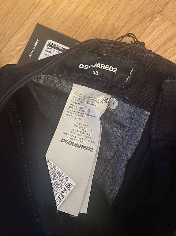 Jeans: Dsquared2 Jeans – Gebraucht aus Langnau am Albis von Monikacv16 3