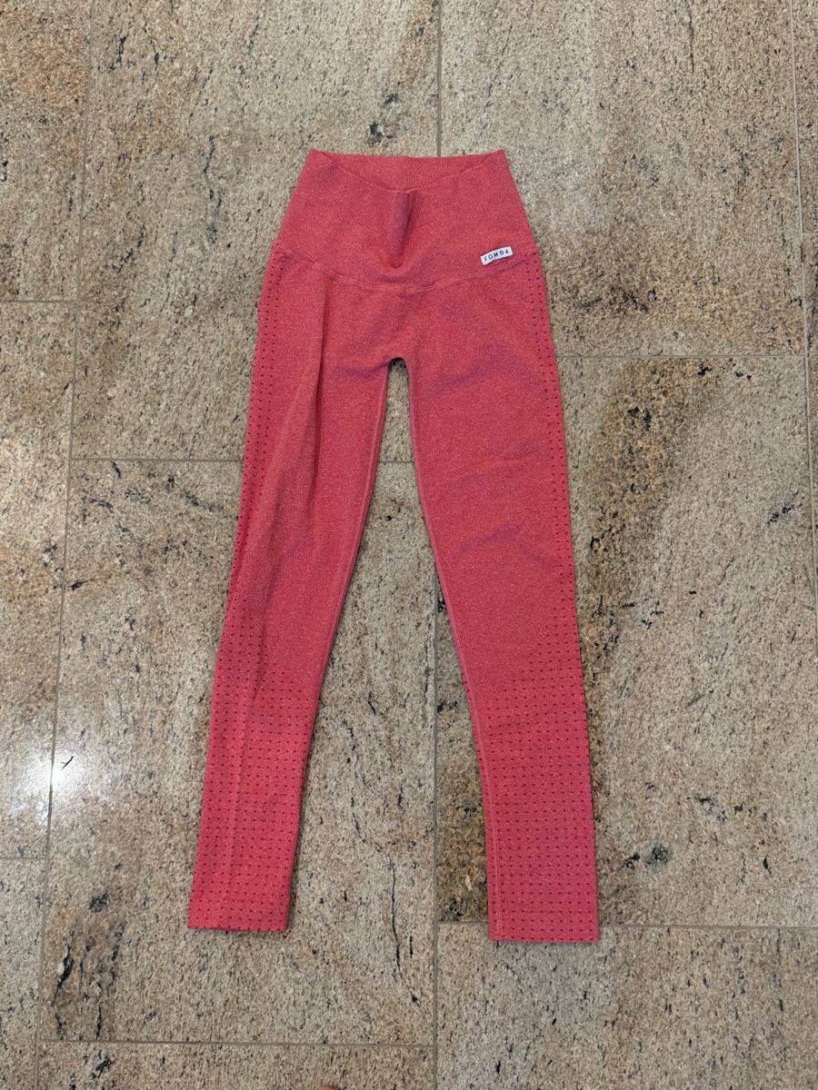 Leggings: FGM04 – D'occasion à Losone par lis_s9cf