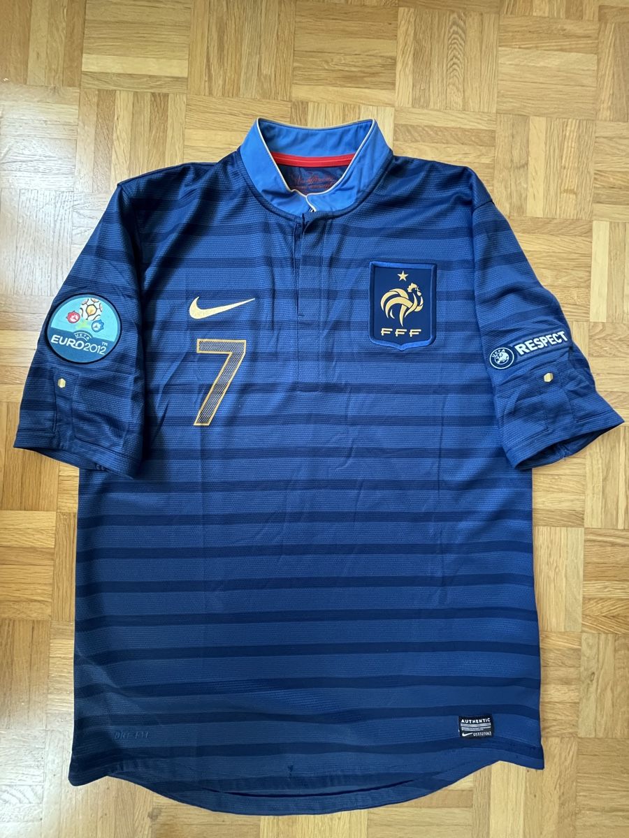 Nike Canottiere & Pantaloni: Original Ribery Frankreich Trikot EM 2012 M – Usato da Burgdorf venduto da Shirtsy 1
