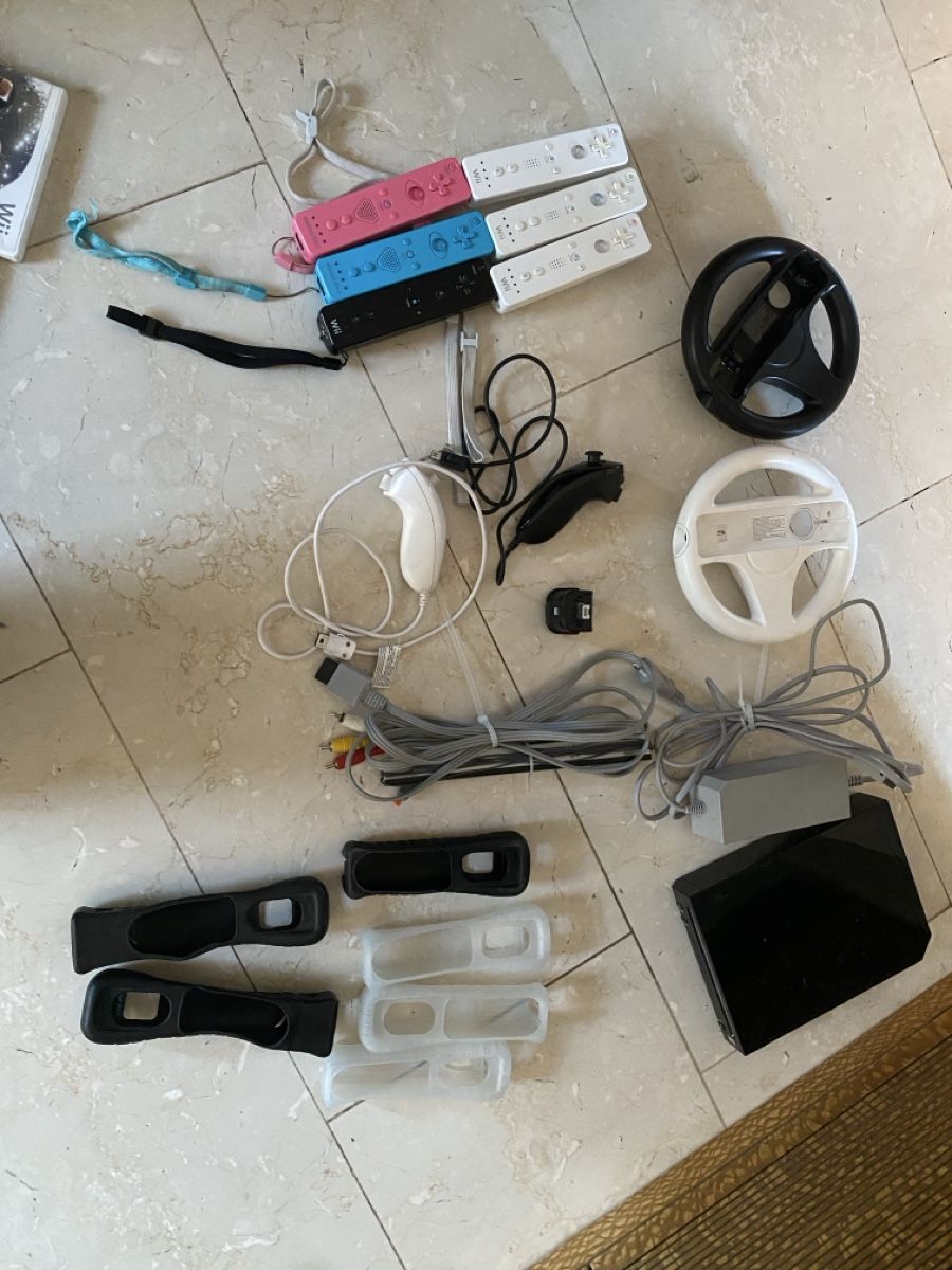 Nintendo Console: Nintendo Wii set – Usato da Mauren venduto da Rema3005