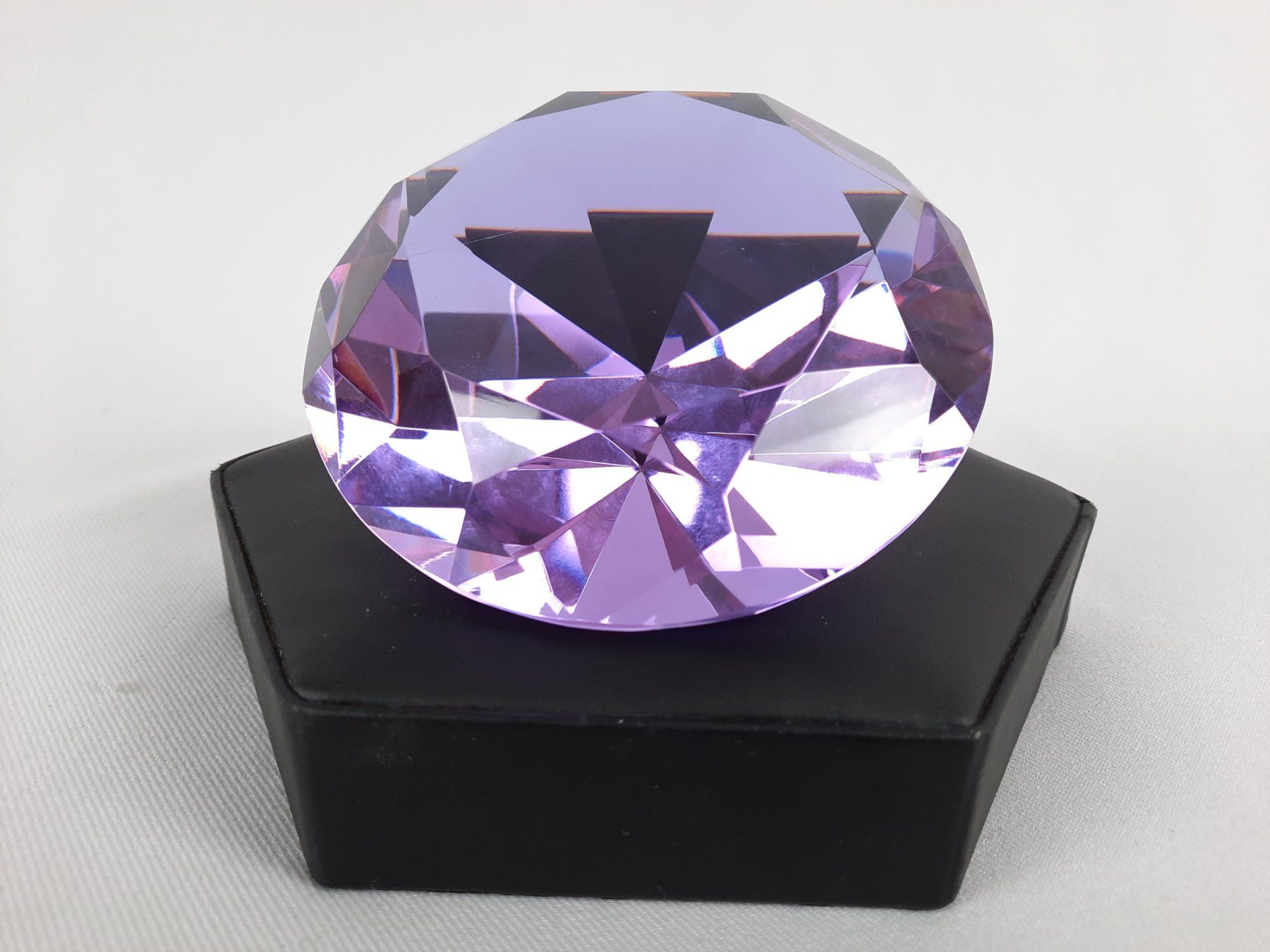 Bicchieri: 3 Glaskristalle violett – Usato da Beinwil am See venduto da Restwert_Beinwil 3