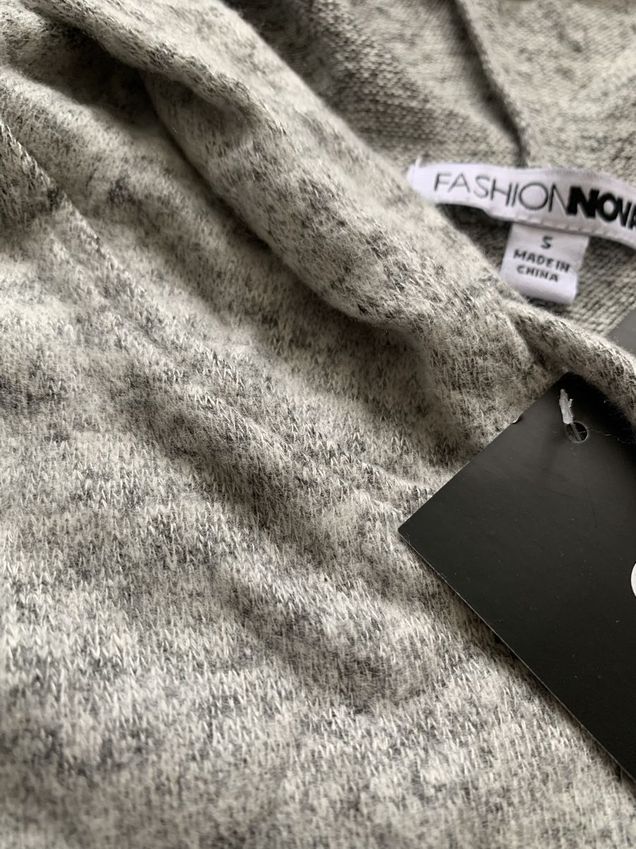 Lotti di vestiti: Fashion Nova S Set Top und Hose Freizeit hellgrau – Usato da Wängi venduto da JALE04 6