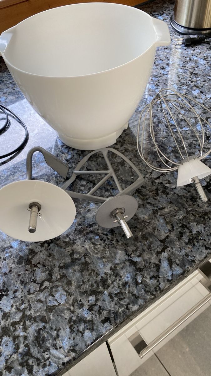 Kenwood Küchengeräte: Küchenmaschine Kenwood  – Gebraucht aus Lotzwil von Lugano5 2