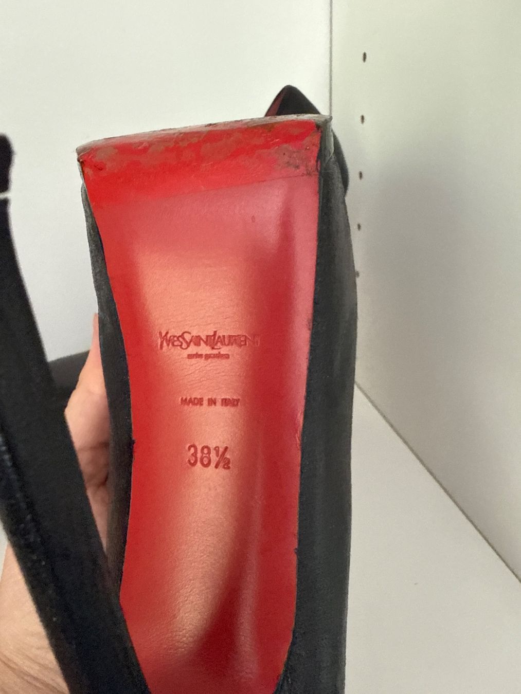 Saint Laurent Damenschuhe: Yves Saint Laurent Pumps – Gebraucht aus Zürich von ell_n9wh 1