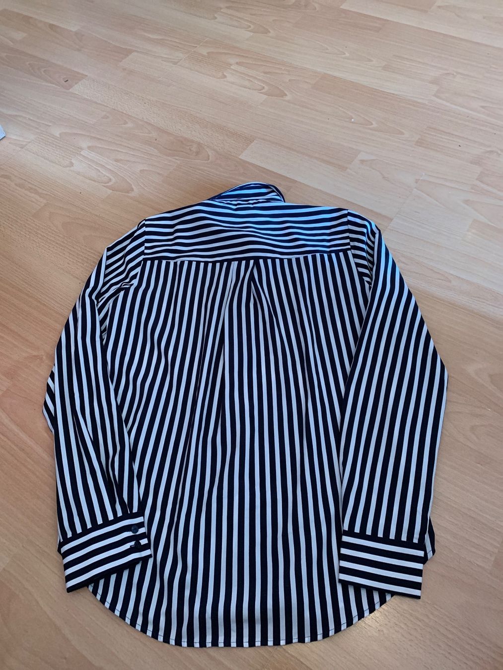 H&M Blusen: Jolie chemise rayée H&M taille 32 – Gebraucht aus MEYRIN von Gwendo10 1