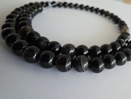 Sardonyx schwarz 6mm. Strang