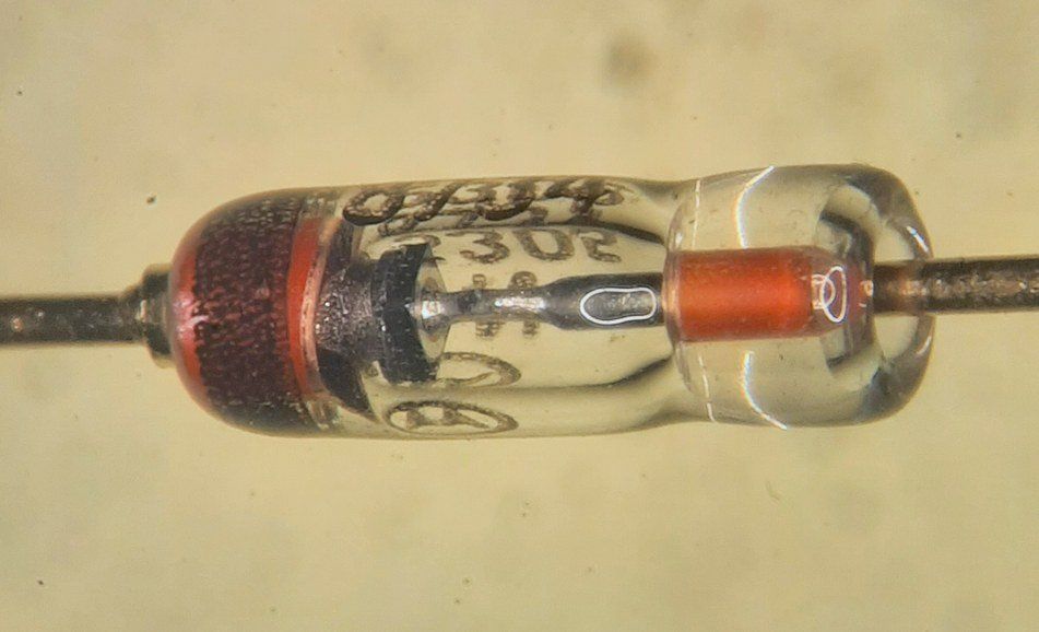 Motorola Componenti elettronici: 1N5305 Stromregeldioden - Nostalgie! – Nuovo (secondo la descrizione) da Horw venduto da Rolidive 2