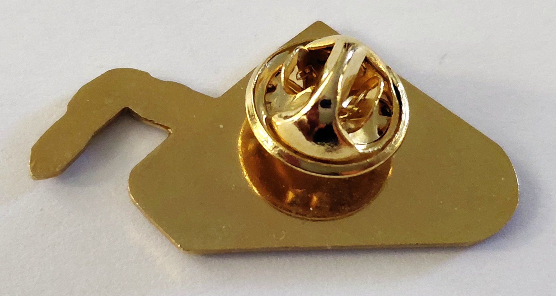 Placchette & Badge: PIN Technics HIFI – Usato da Luzern venduto da qualifair 1