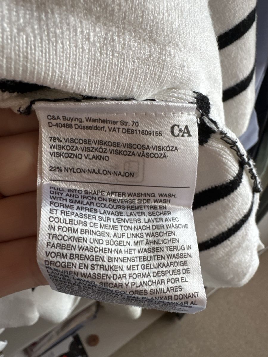 C&A Maglioni & Felpe: C&A Pullover 3/4 Ärmel Grösse S weiss gestreift – Usato da Buchs AG venduto da Dasmusstduhaben 3