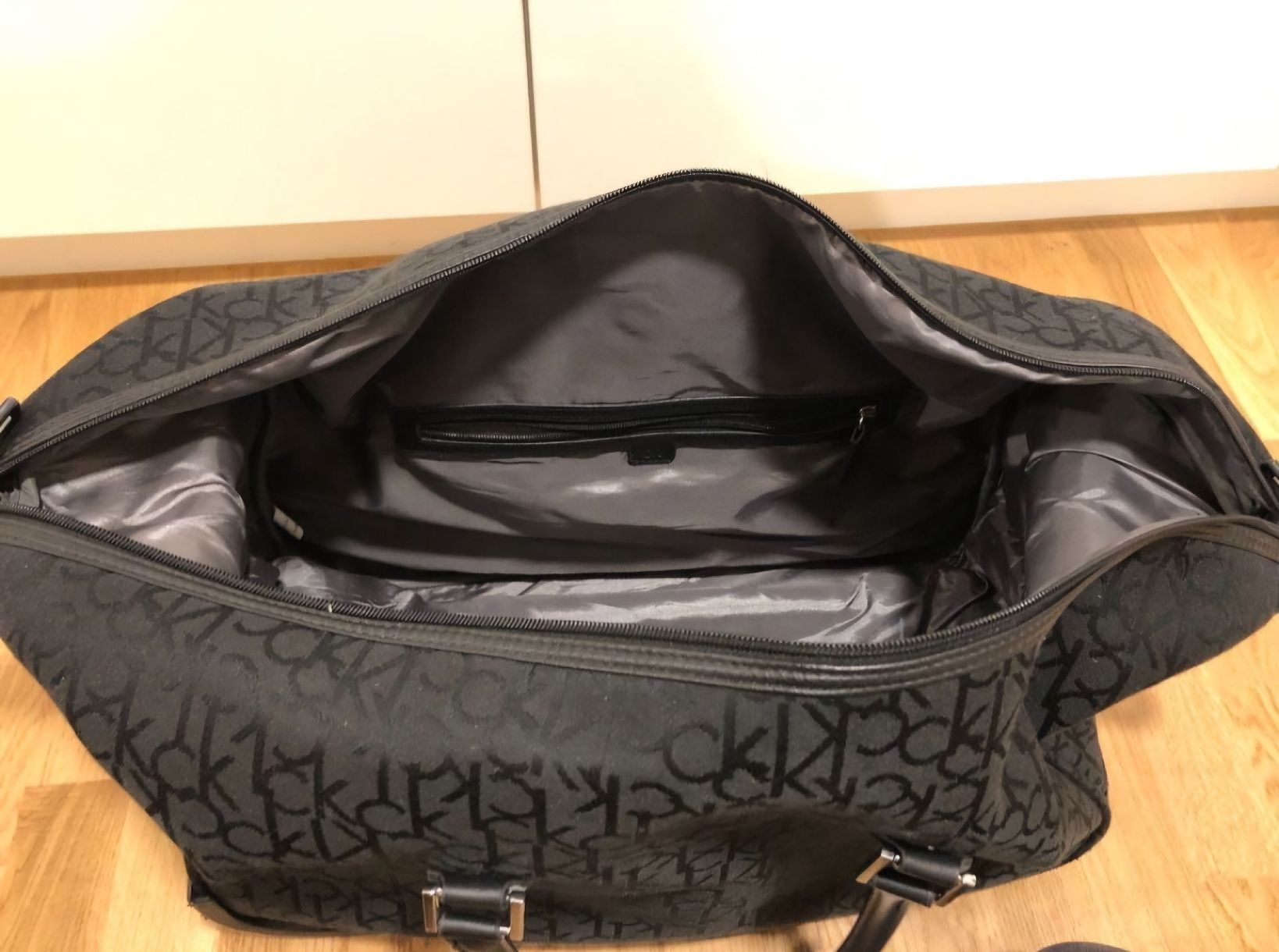 Calvin Klein Valigie: Reisetasche von Calvin Klein – Usato da Bellach venduto da mela_lela 3