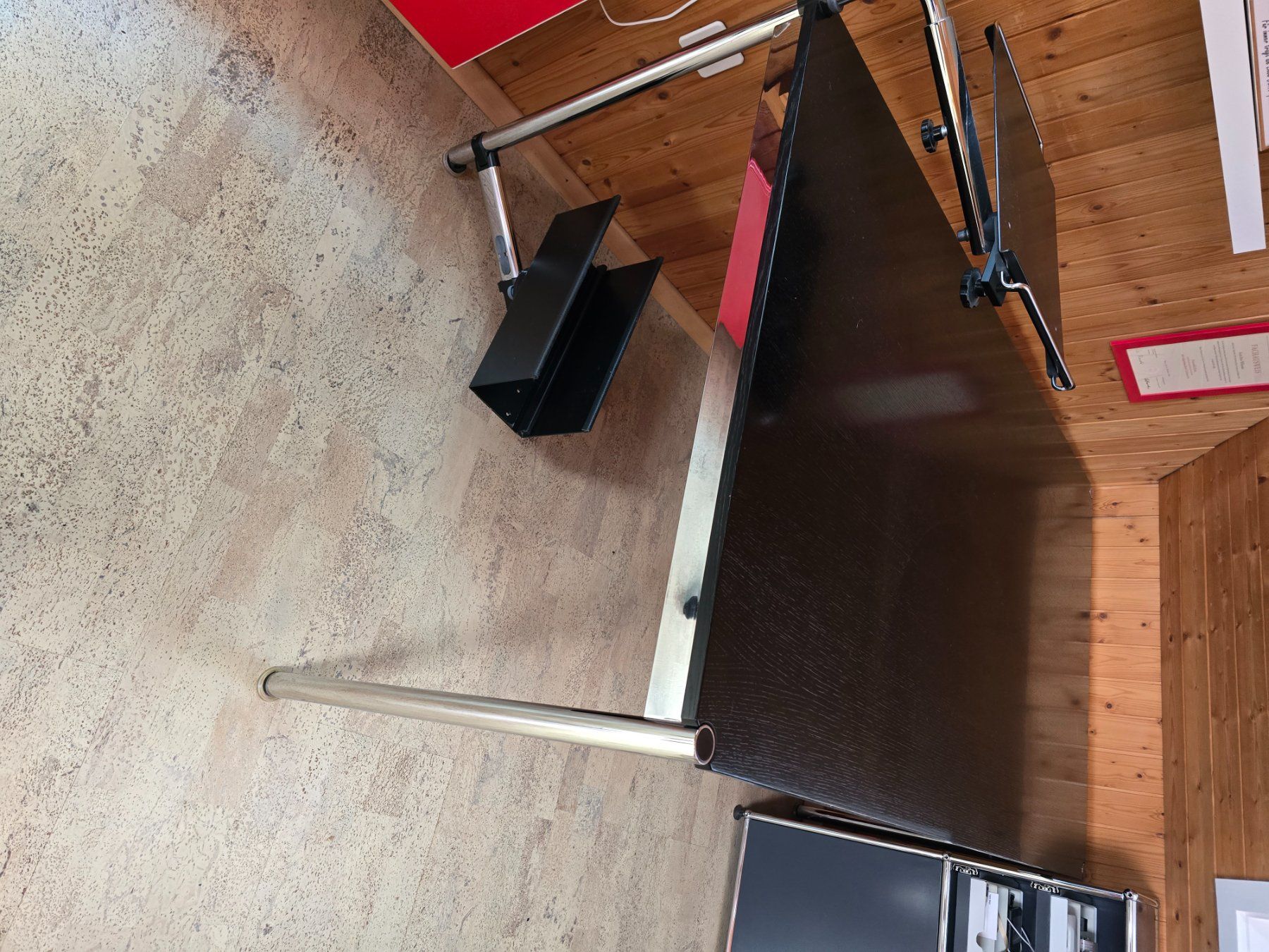 USM Tables: Tisch schwarz USM Haller 175x100cm – D'occasion à  par