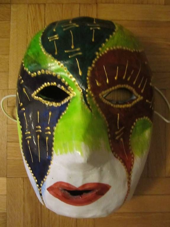 Maschere: Lot de 2 masques de carnaval : selon photos – Usato da Lausanne venduto da lae_w2zr 3