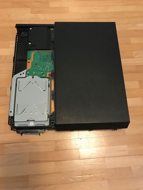 Ps4 500GB (HDMI Port defekt) Kaufen auf Ricardo