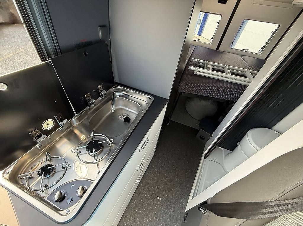Camping Fahrzeuge: Adria Twin Sports 600 SPB  – Gebraucht aus Langenthal von Reisemobil01 5