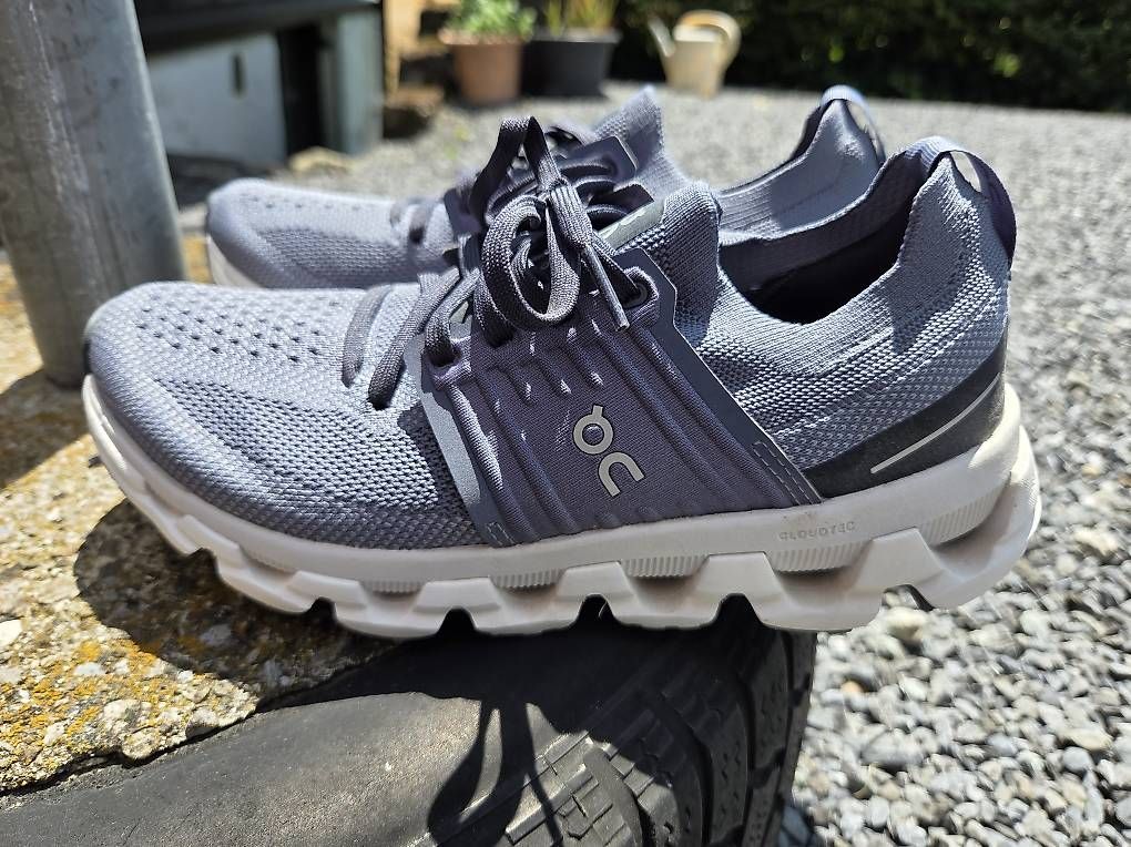 On Chaussures femmes: ON Laufschuhe Gr. 38 – Neuf (Voir description) à Dagmersellen par dominus8