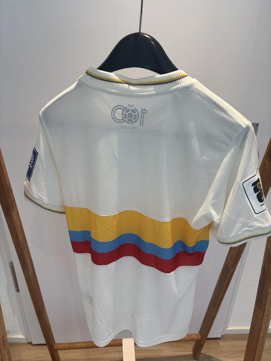 Adidas Canottiere & Pantaloni: Colombia white jersey size M – Nuovo (secondo la descrizione) da Zürich venduto da william933 3