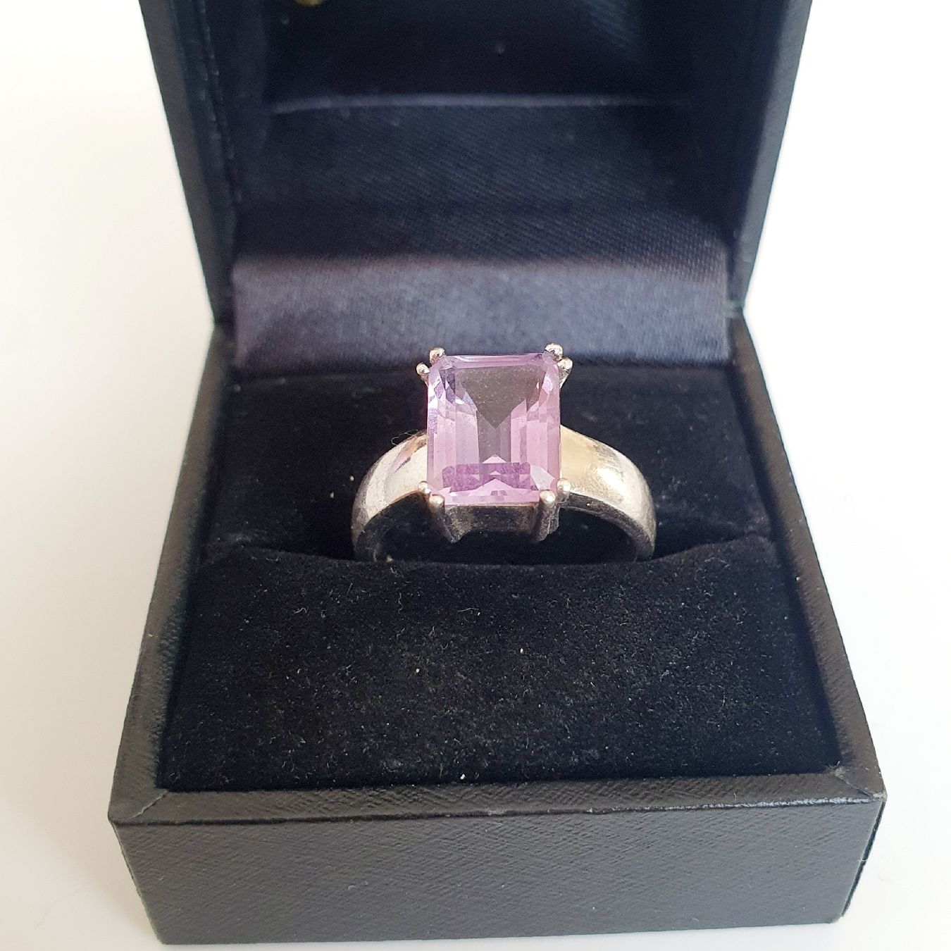 Anelli: Silberring 925  mit einem hellvioletten Stein gr. 18 mm – Usato da Kreuzlingen venduto da Wunderkiste123 1