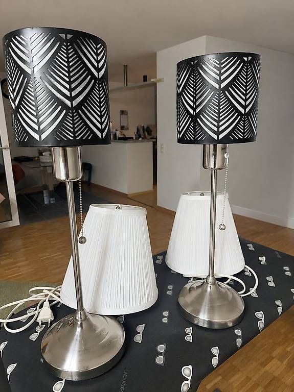 Lampen: 2 Nachttischlampe mit LED – Gebraucht aus Hombrechtikon von kami667