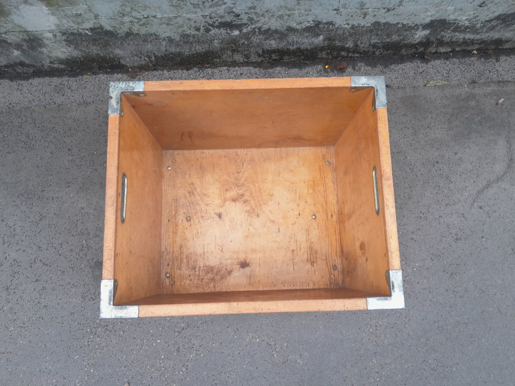Caisses de transport: Vintage Holzkiste / Box / Postboxe? / Behälter von Ex Libris – D'occasion à Männedorf par Bel-view 2