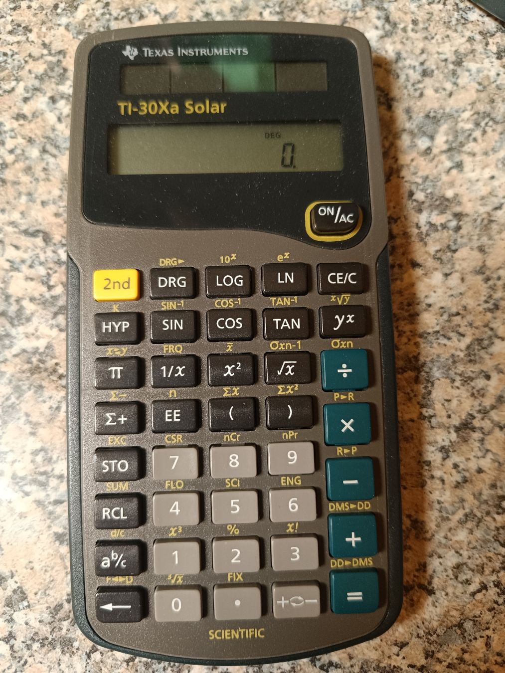 Texas Instruments Calculatrices: Taschenrechner  – D'occasion à Biberist par Belzebu 1