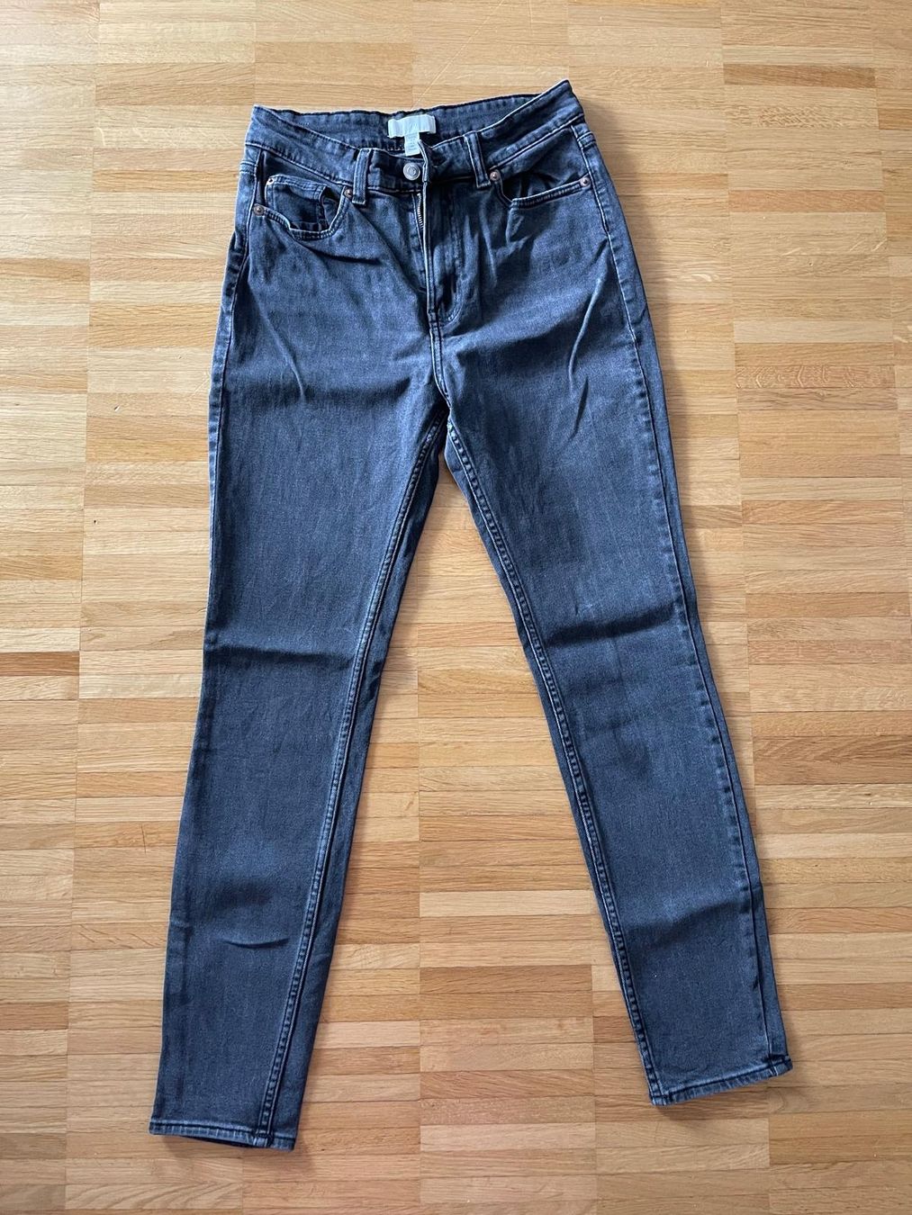 H&M Jeans: H&M JEANS – Usato da Uster venduto da v.santos