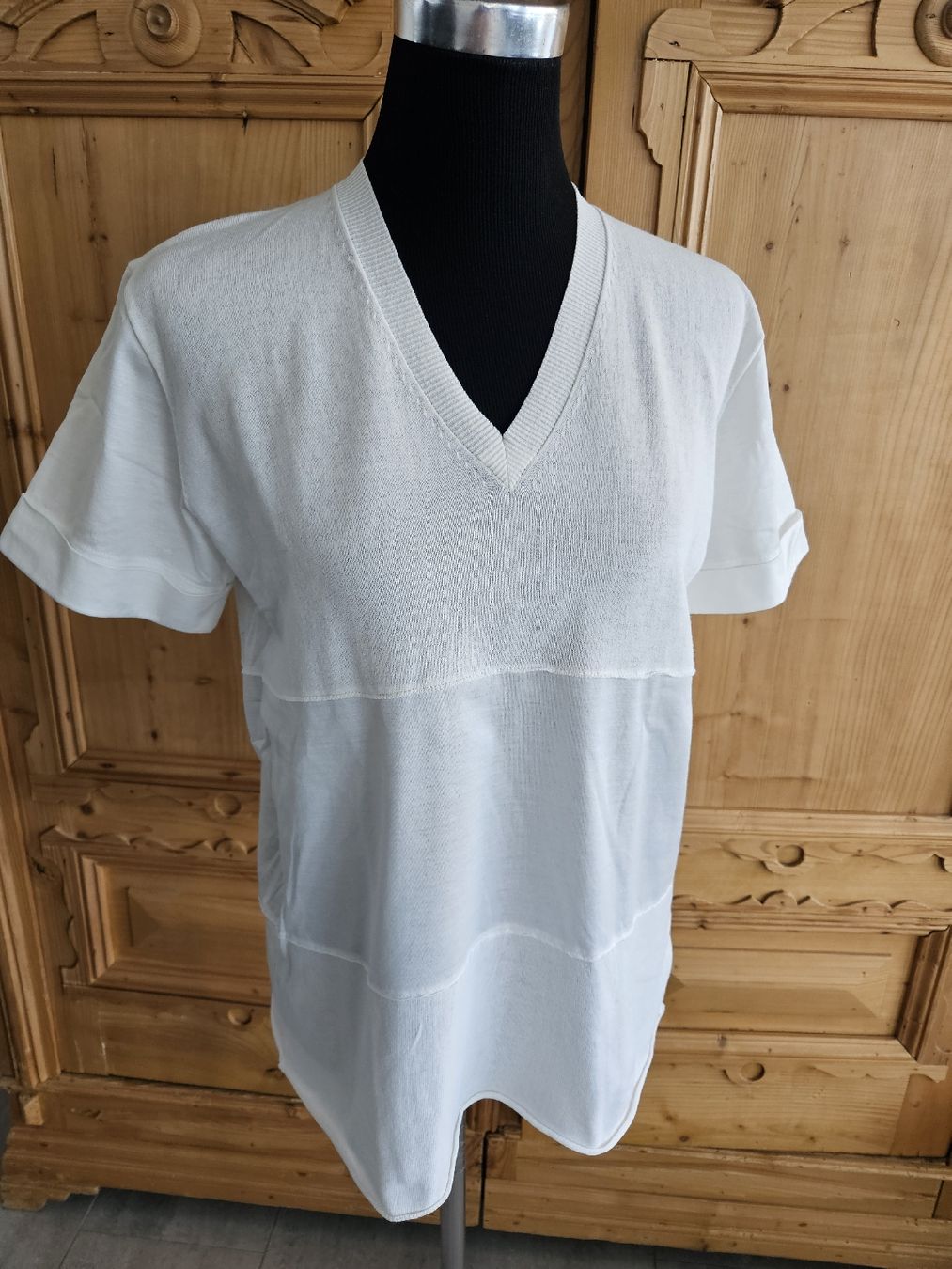 T-shirt: schönes T-Shirt, Calatura – Usato da Wiesendangen venduto da Sinhuk