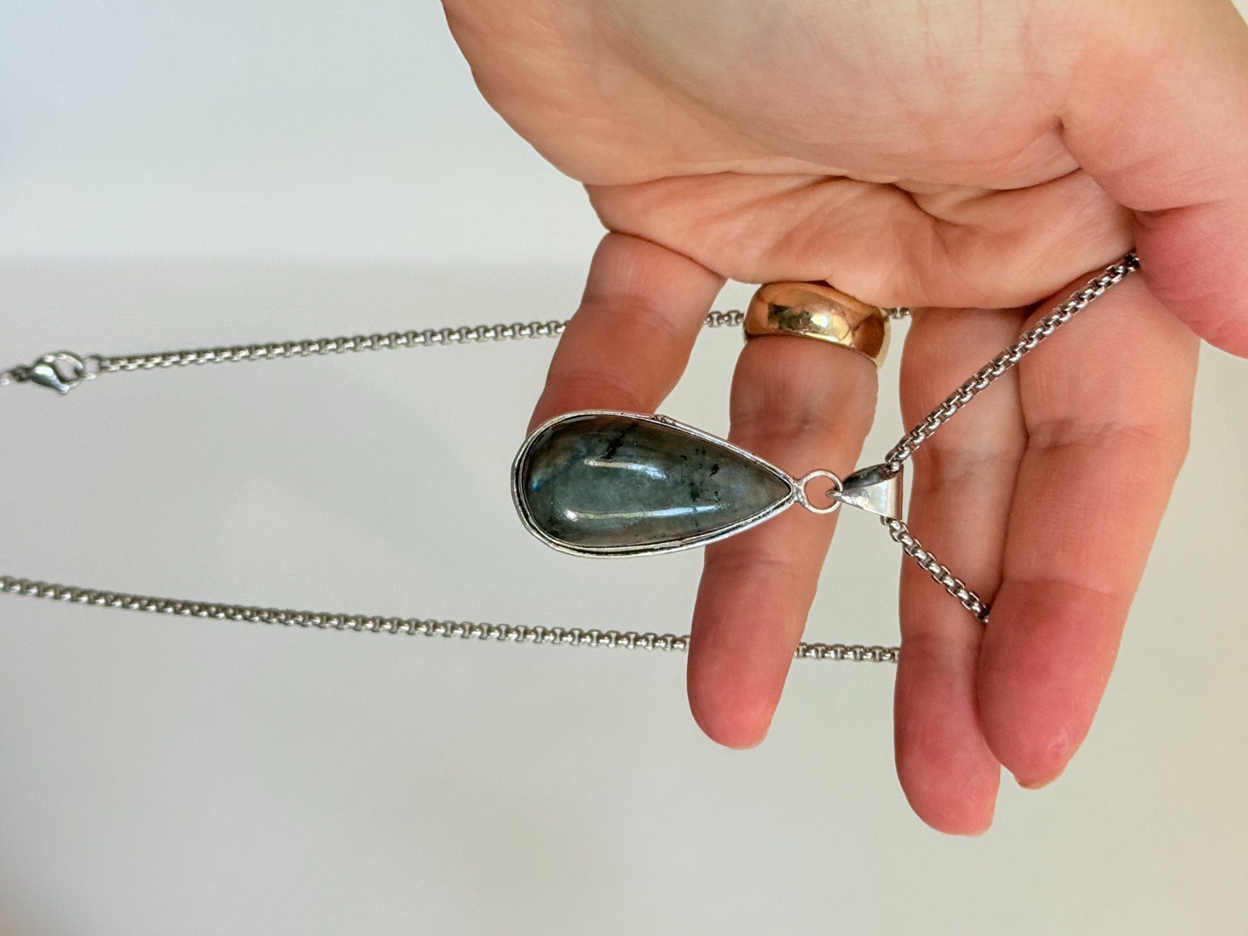 Catenine: Collier vintage avec pendentif en Labradorite – Nuovo e nell'imballaggio originale da Genève venduto da AWWA 9