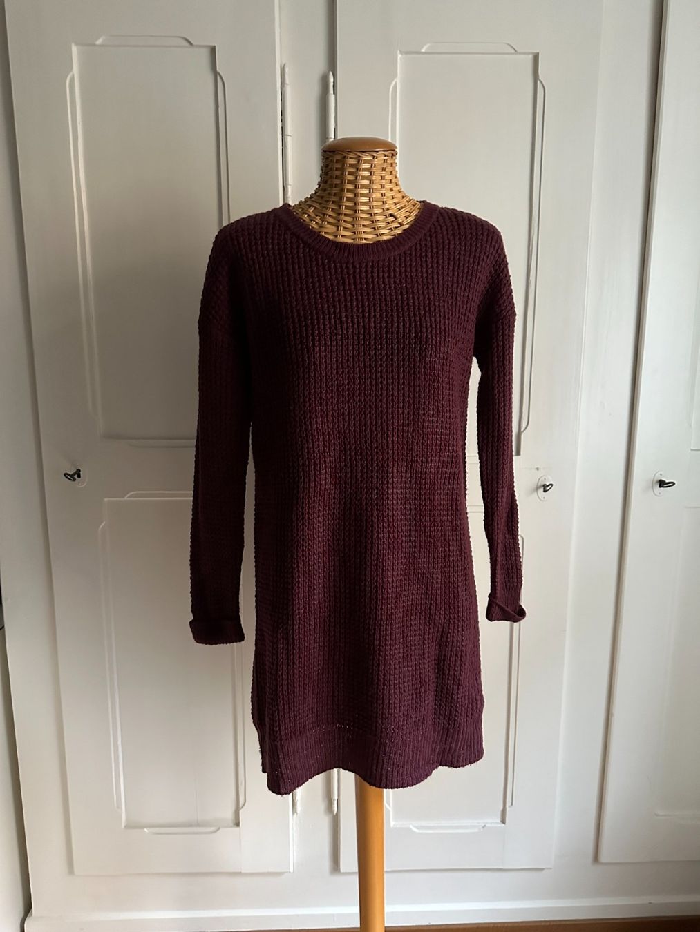 Maglioni & Felpe: JACQUELINE DE YONG - Long Strickpullover violett S – Usato da Zürich venduto da Diazaio
