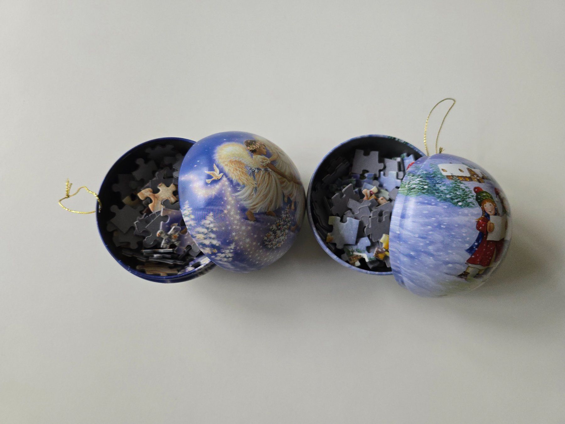 Tutte le decorazioni: 2 herzige Weihnachtskugeln mit Puzzle – Usato da Dättlikon venduto da Wundertuete_ 1