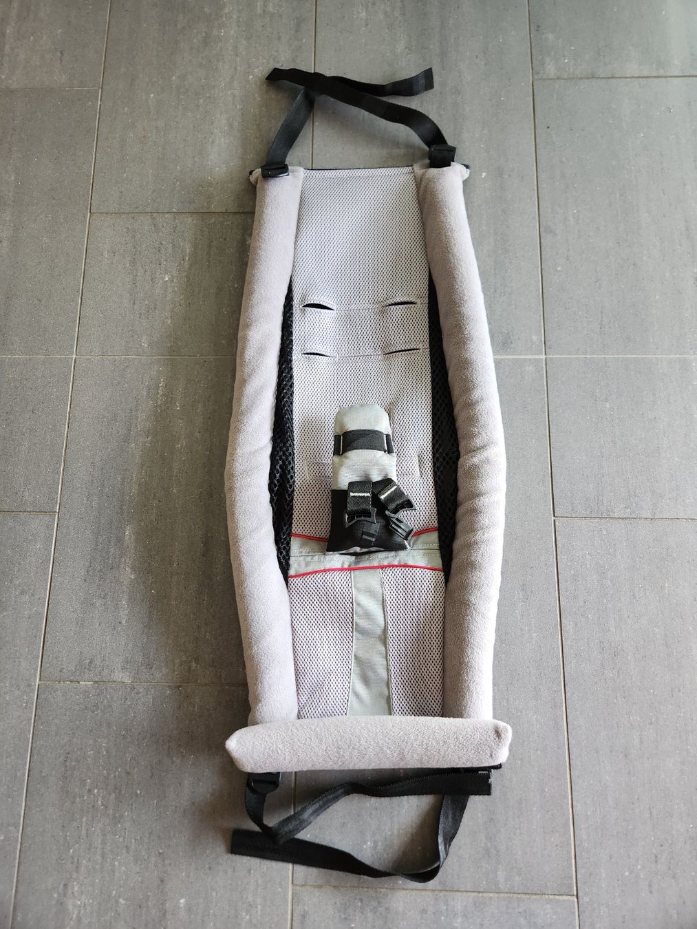Thule Pièces détachées: Thule Infant Sling – D'occasion à Zug par metellieca