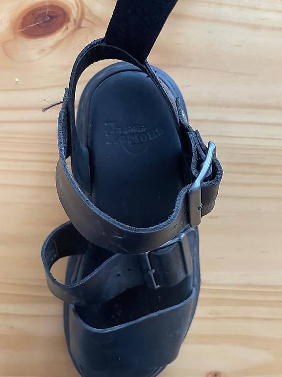 Scarpe da donna: Sommerschuhe Dr. Martens Grösse 36 – Usato da Lenzerheide/Lai venduto da didi_84 1