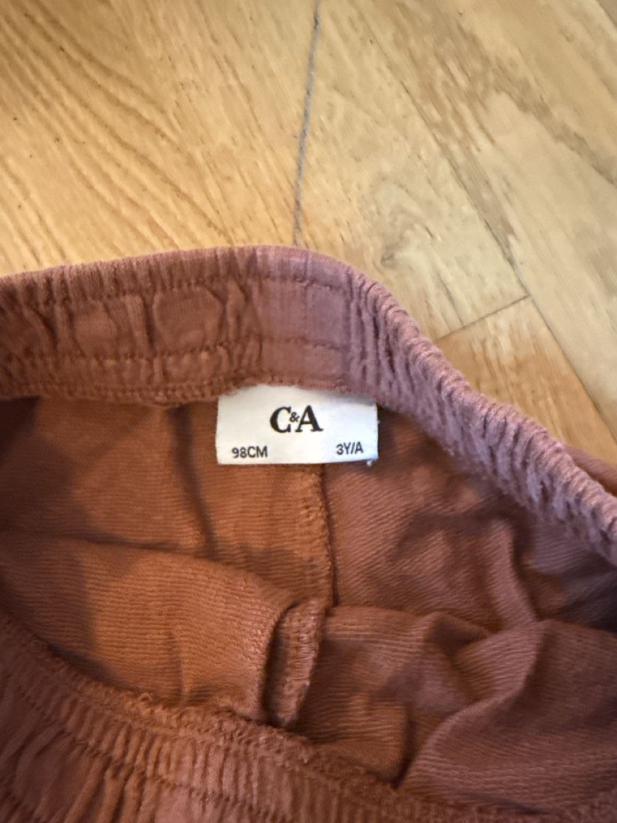 C&A Pantaloni: Sommer-Shorts, Gr. 92/98, Set – Usato da Ottikon venduto da Domito 2