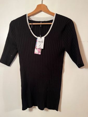 Chicoré Pullover schwarz gerippt Grösse M neu