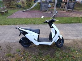 Honda EM1 Elektroroller wie neu
