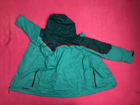 Neue Sherpa Regenjacke, Grösse S