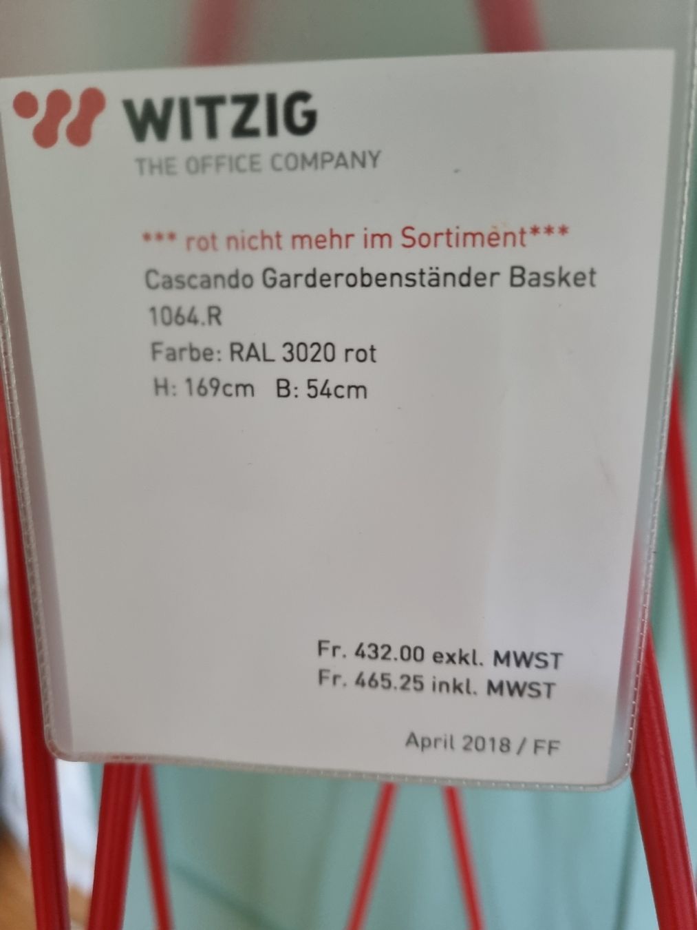 Guardaroba: Cascando Garderobenständer Basket , Rot – Usato da Wil SG venduto da die-wohnung 2