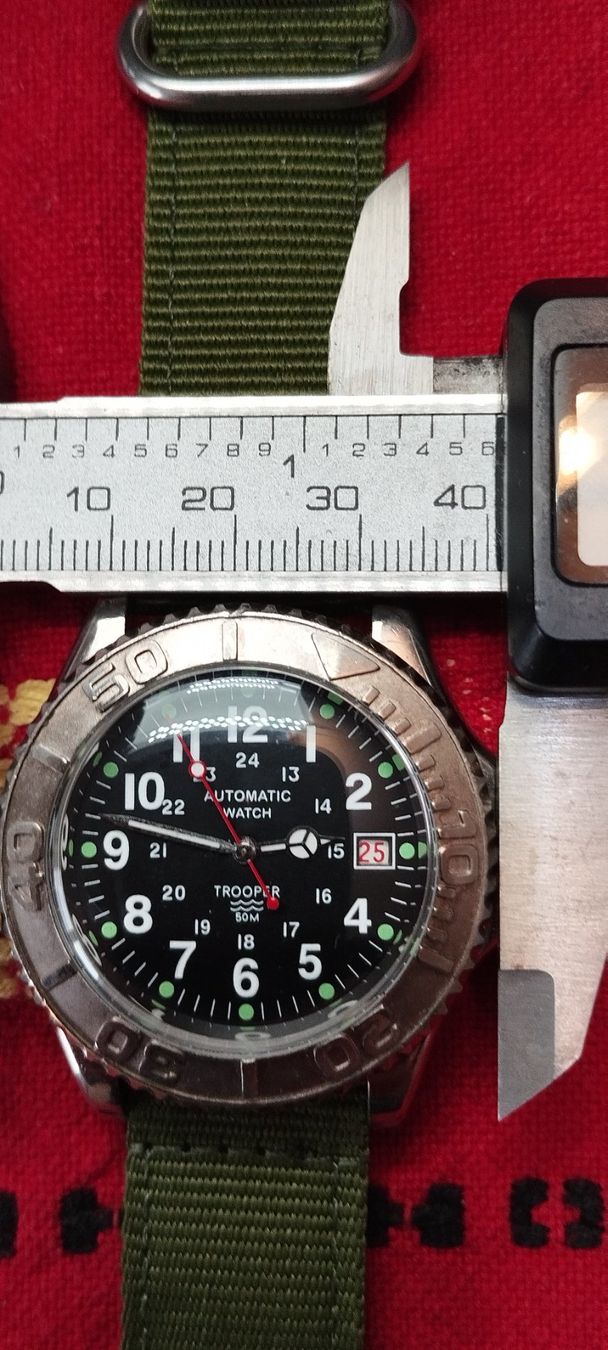 Orologi: Montre automatique récupéré – Usato da La Chaux-de-Fonds venduto da jac_9llg 5