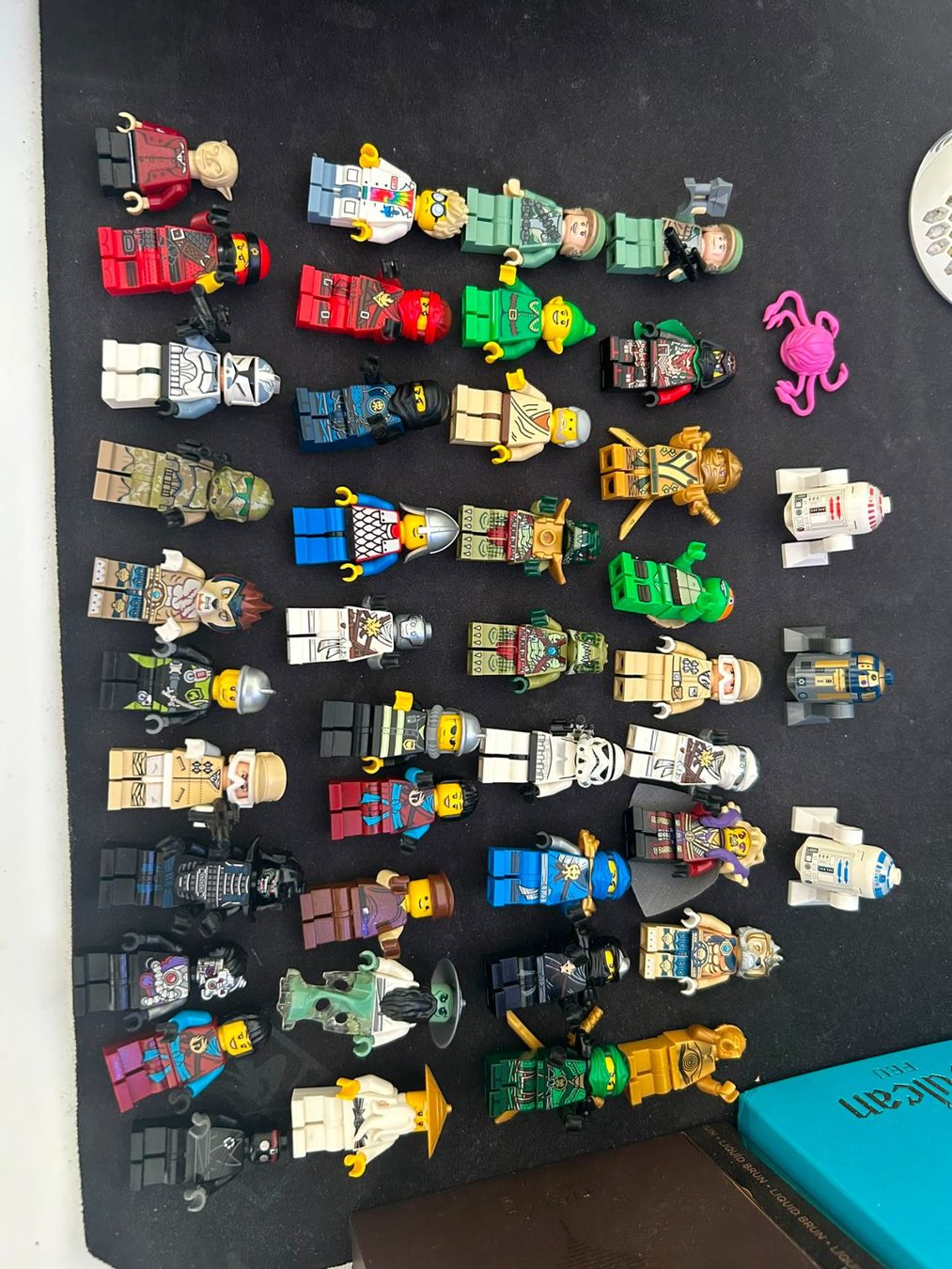 Lego Spielzeuge: Lego Minifiguren + Waffen – Gebraucht aus Madetswil von Luck_4_Ever 1