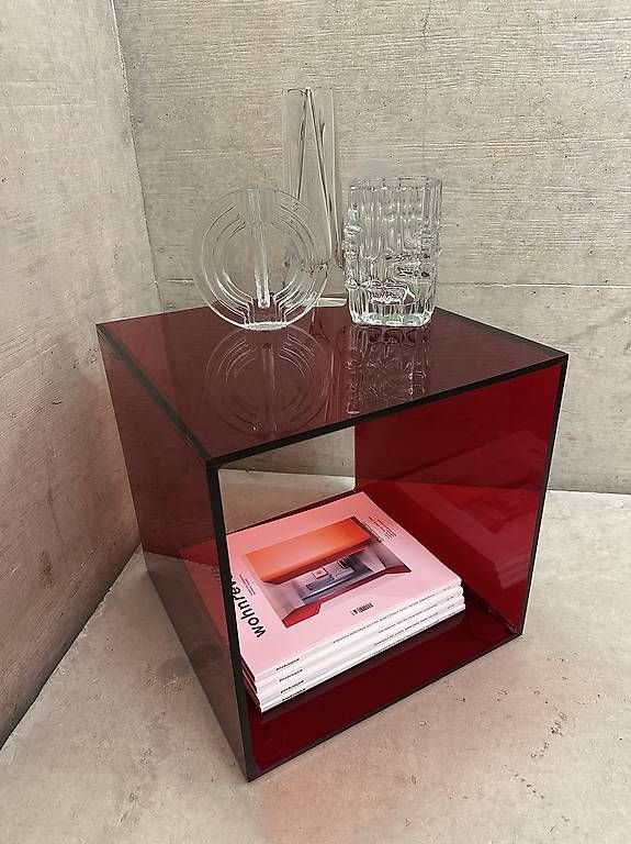 Tavoli: Cube side table plexiglass ❤ Beistelltisch Würfel Plexiglas – Usato da Zuerich venduto da mas925