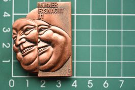 bärner fasnacht in kupfer 2001
