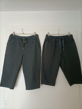 Kleiderpaket mit 2 schwarzen 3/4 Hosen in Grösse S, NEU!
