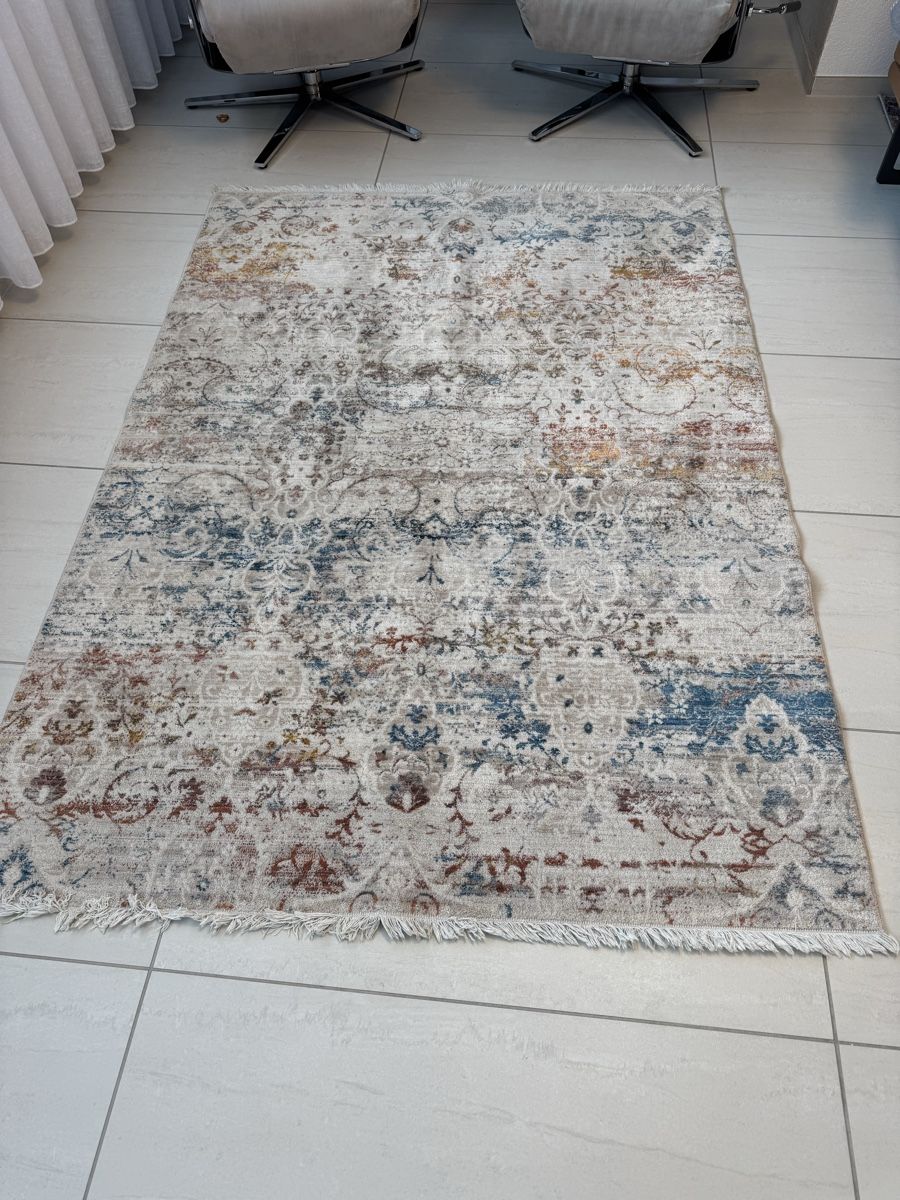 Tappeti: Schöner Teppich 134x 190cm  – Usato da Oftringen venduto da Makeq