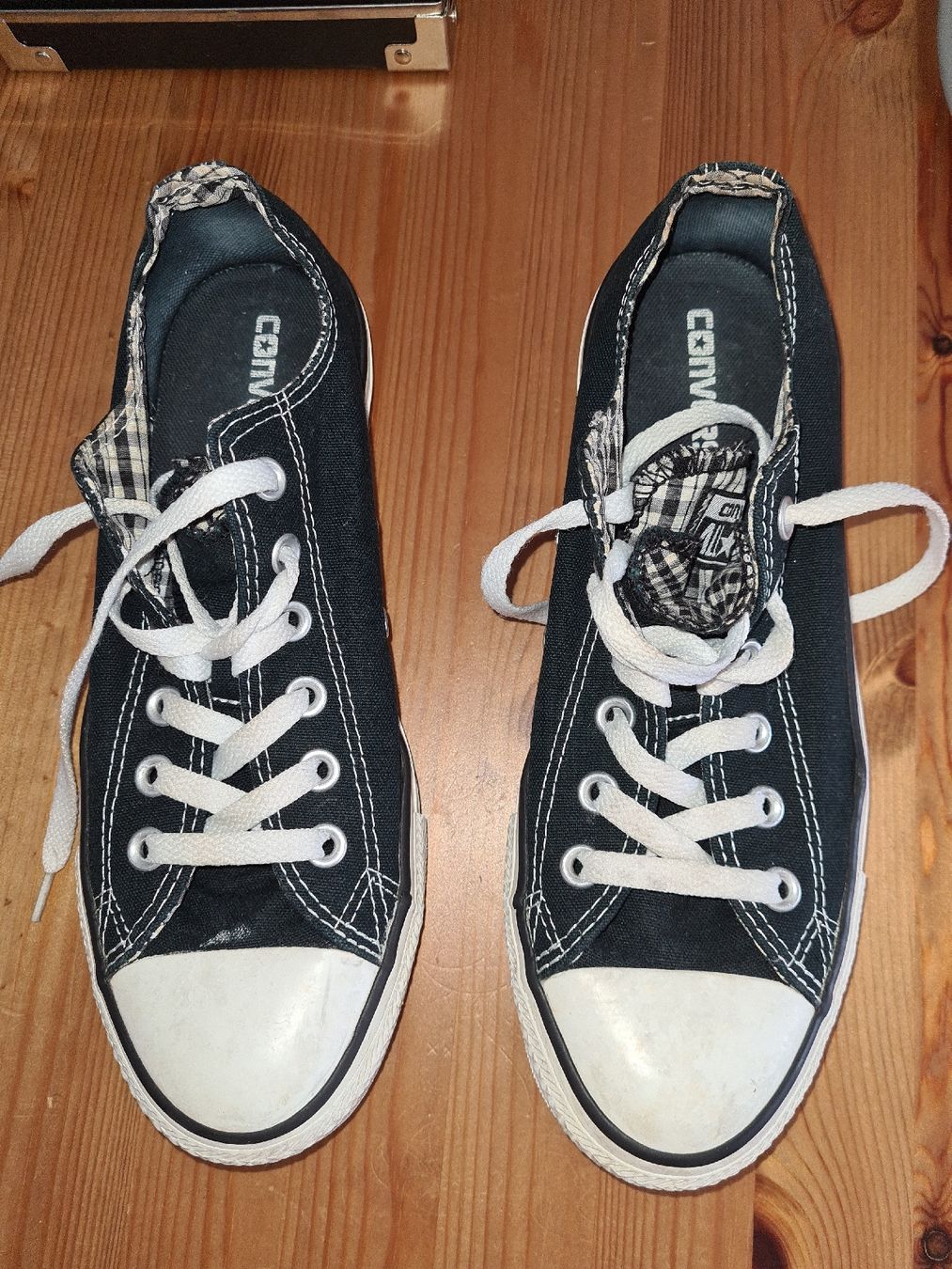 Converse Chaussures hommes: Converse Gr 40 – D'occasion à Horw par Mirii91