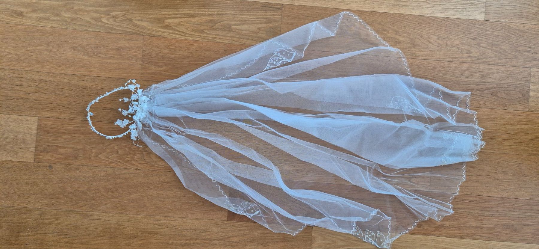 Vestiti: Hochzeitskleid mit Schleier, Handschuhe, Täschchen, Schirm – Usato da Rothenburg venduto da Ajax111 1