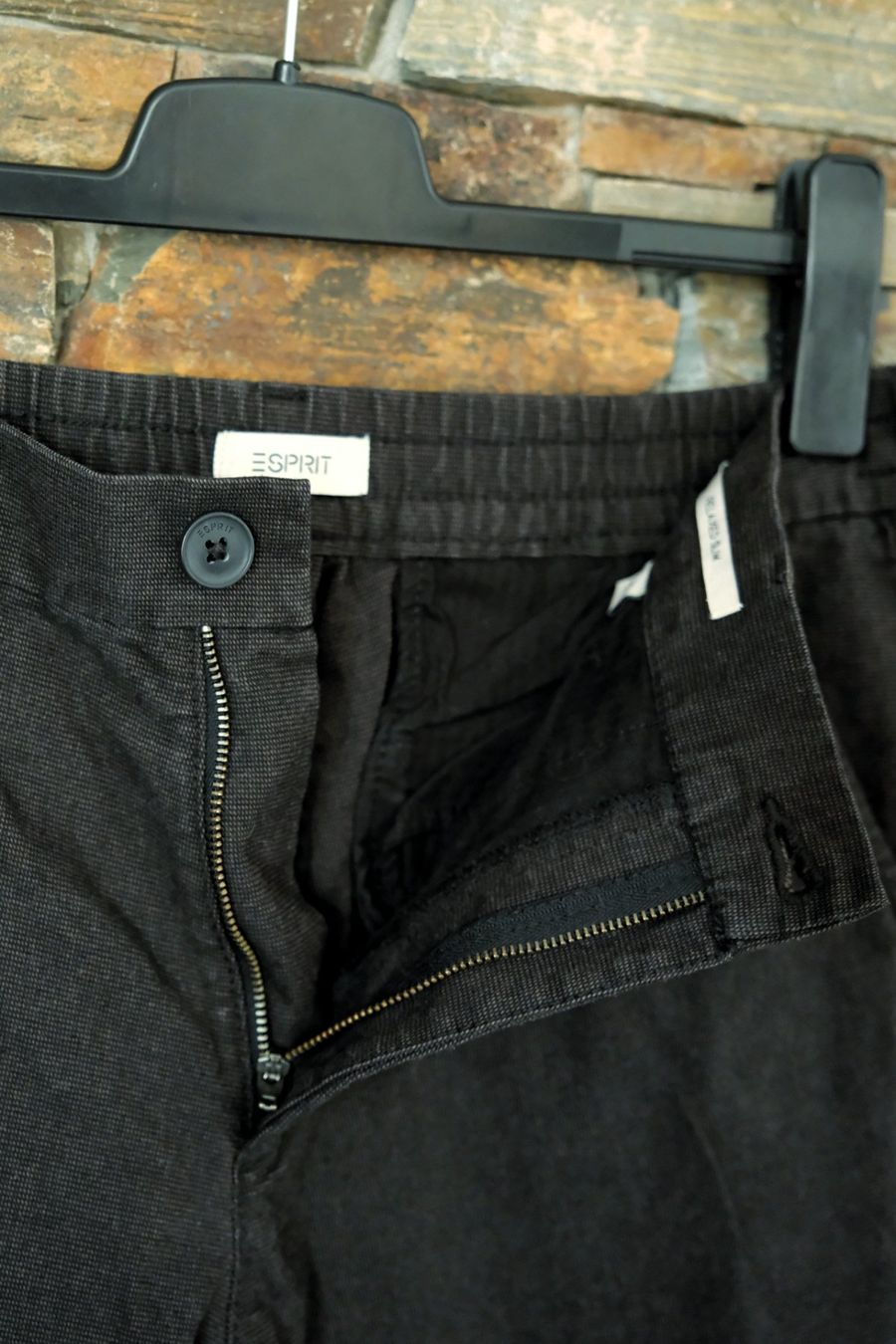 Esprit Pantaloni: Hose Herren ESPRIT 31/32 Realxed Slim – Nuovo (secondo la descrizione) da Wohlen AG venduto da Exitburn 1