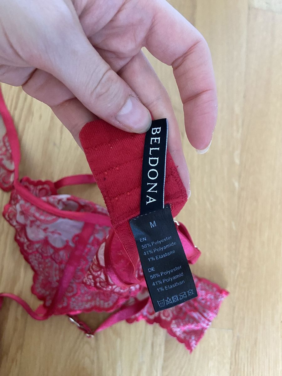 Beldona Autres dessous: Strapse, nicht getragen – Neuf (Voir description) à Zürich par lor_2mtq 2